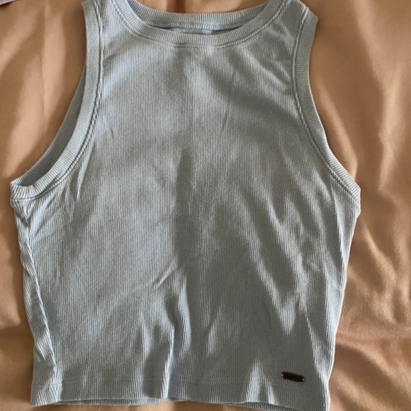 LAST CALL! Bundle of 2 Hollister cropped tank tops - Picture 2 of 2